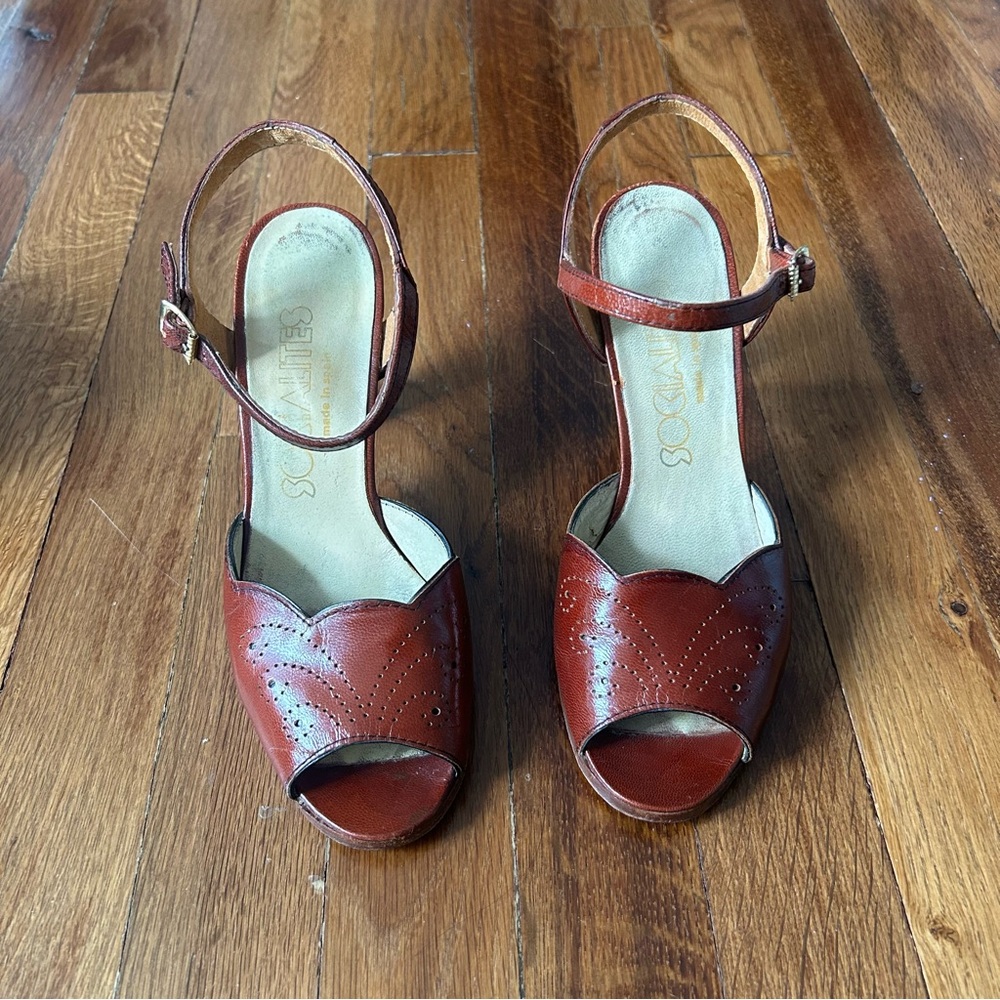 Socialites Vintage 60s 70s Leather Peep Toe Ankle Strap Heels 6.5 Spain - Picture 2 of 7